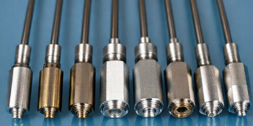 Comparison of different types of titanium electrodes with ruthenium and iridium coatings for pool chlorinators